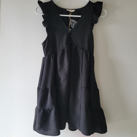 NWT New In Black Ruffle Sleeveless Dress Small - Picture 1 of 7